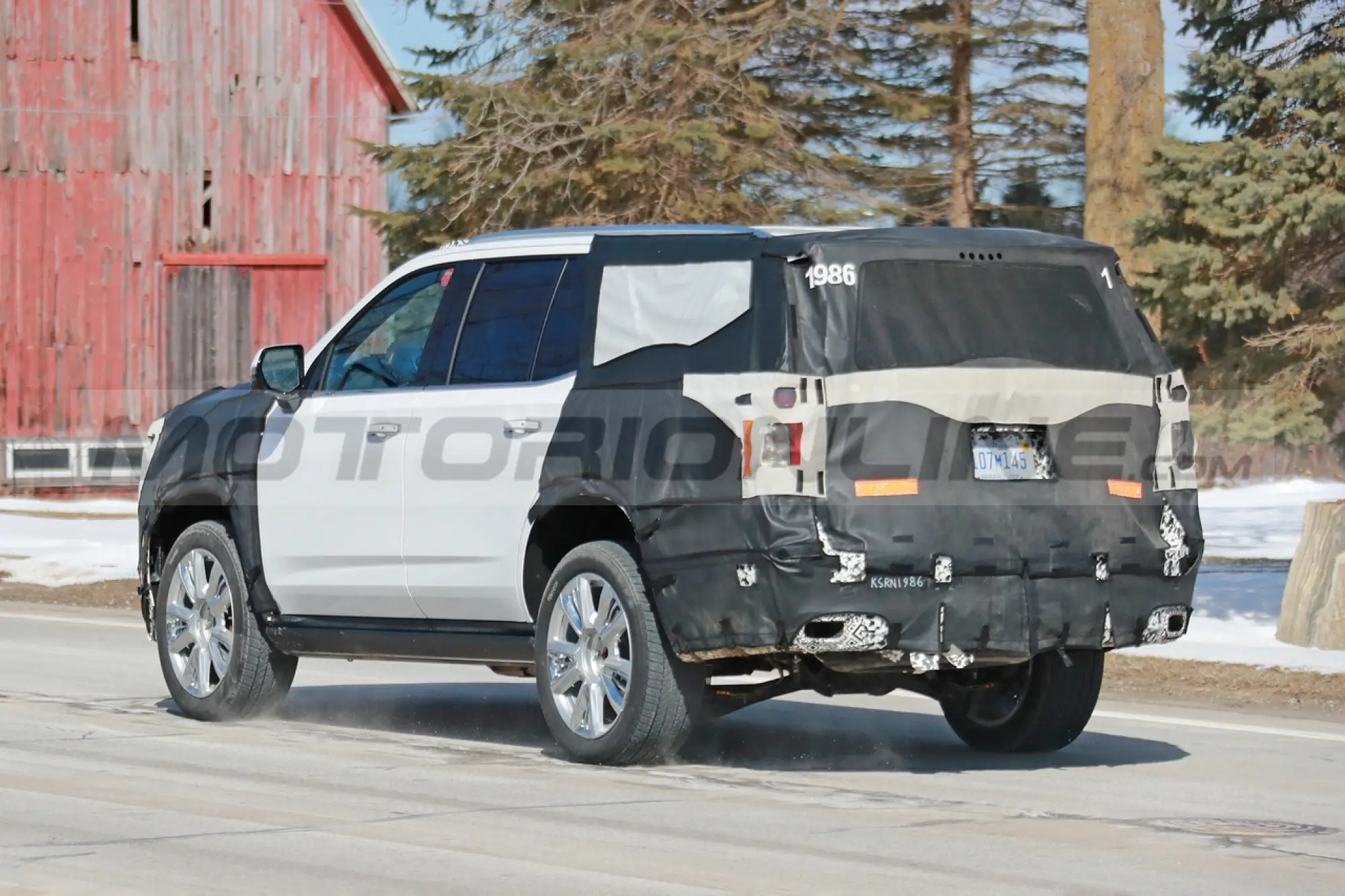 Chevrolet Tahoe High Country 2024 - Foto Spia 22-03-2023 - 8