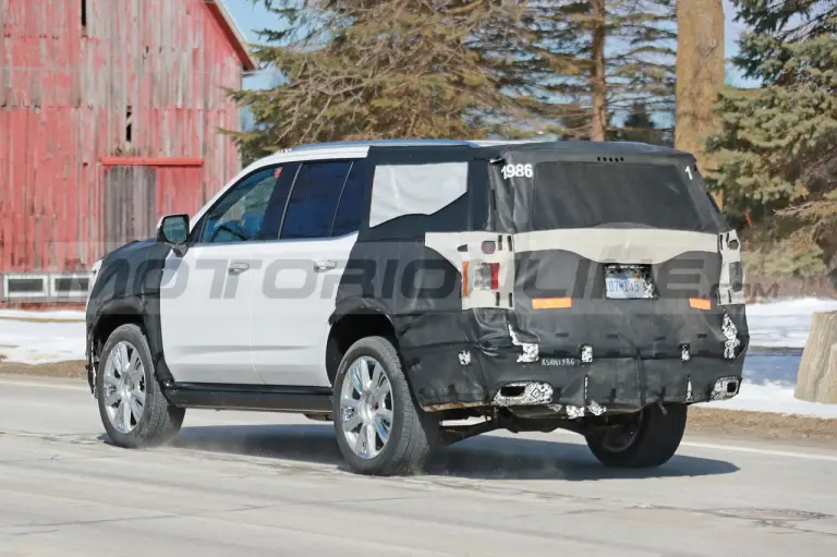 Chevrolet Tahoe High Country 2024 - Foto Spia 22-03-2023 - 8