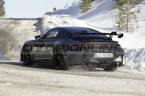 Porsche 911 GT3 restyling - Foto Spia 23-03-2023 - 11