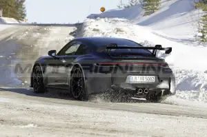 Porsche 911 GT3 restyling - Foto Spia 23-03-2023 - 13