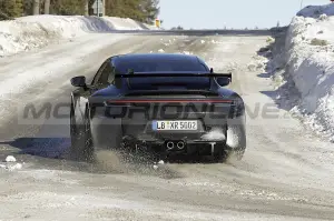 Porsche 911 GT3 restyling - Foto Spia 23-03-2023 - 16