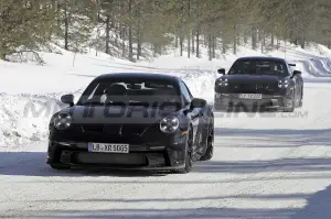 Porsche 911 GT3 restyling - Foto Spia 23-03-2023 - 17