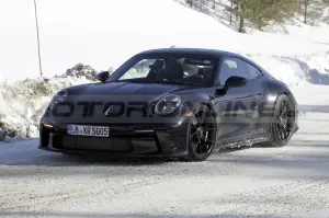 Porsche 911 GT3 restyling - Foto Spia 23-03-2023 - 19