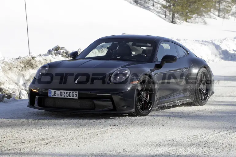 Porsche 911 GT3 restyling - Foto Spia 23-03-2023 - 19