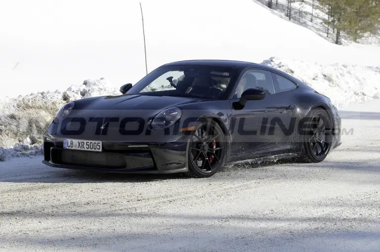 Porsche 911 GT3 restyling - Foto Spia 23-03-2023 - 18