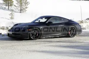 Porsche 911 GT3 restyling - Foto Spia 23-03-2023 - 25