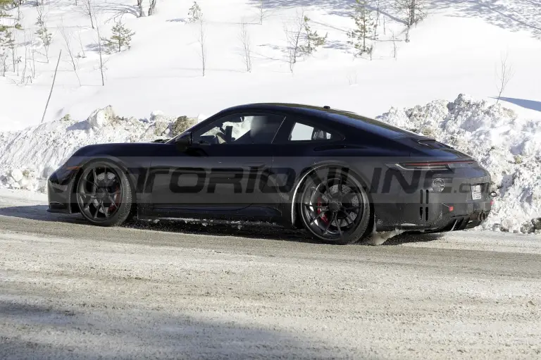 Porsche 911 GT3 restyling - Foto Spia 23-03-2023 - 26