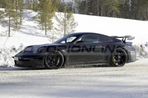 Porsche 911 GT3 restyling - Foto Spia 23-03-2023 - 5