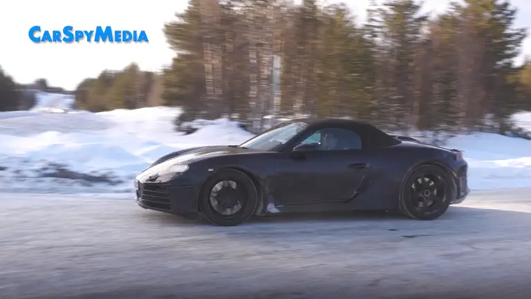 Porsche 718 Boxster 2025 prototipo - 3