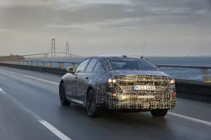 Nuova BMW i5 prototipi - Foto ufficiali - 10