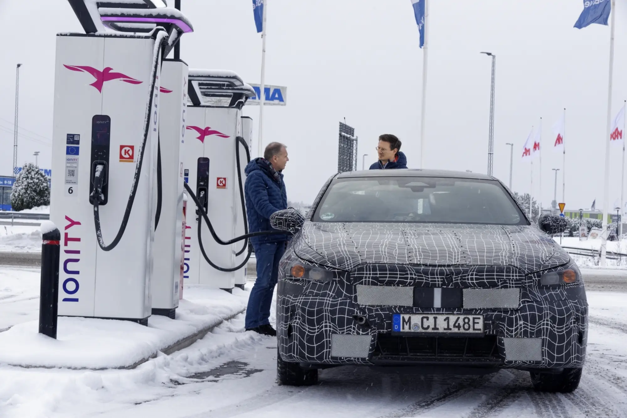 Nuova BMW i5 prototipi - Foto ufficiali - 14