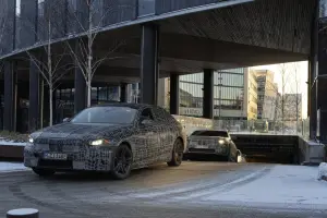 Nuova BMW i5 prototipi - Foto ufficiali - 17