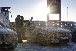 Nuova BMW i5 prototipi - Foto ufficiali - 19