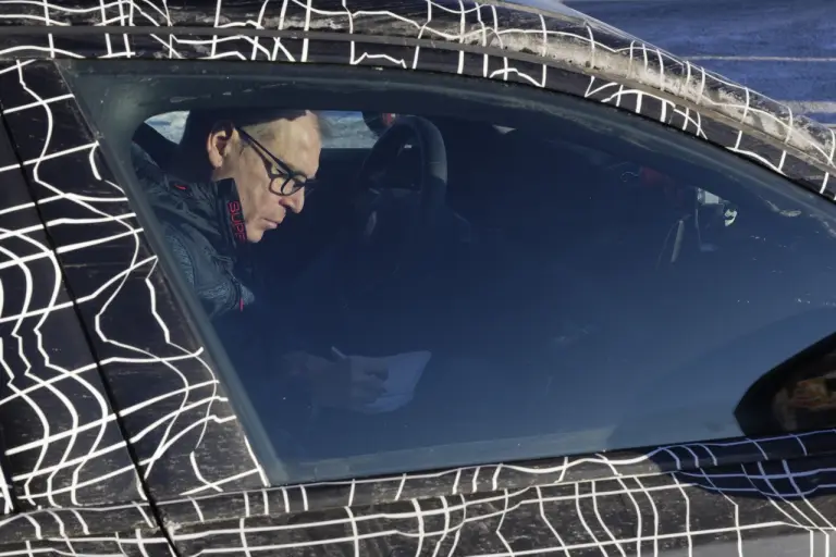Nuova BMW i5 prototipi - Foto ufficiali - 23