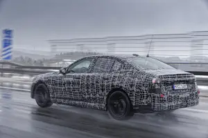 Nuova BMW i5 prototipi - Foto ufficiali - 2