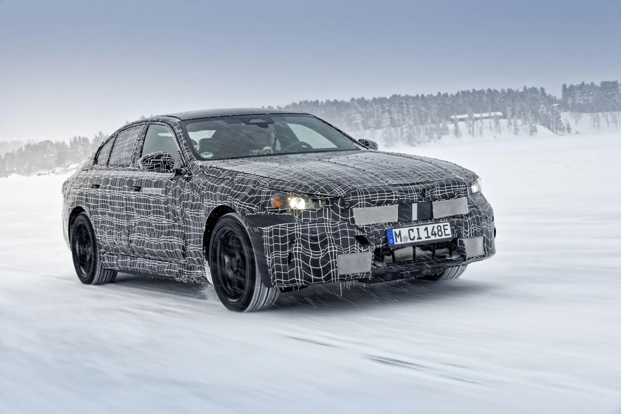 Nuova BMW i5 prototipi - Foto ufficiali - 54