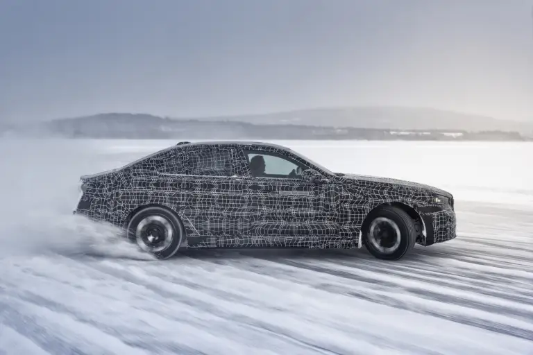 Nuova BMW i5 prototipi - Foto ufficiali - 50