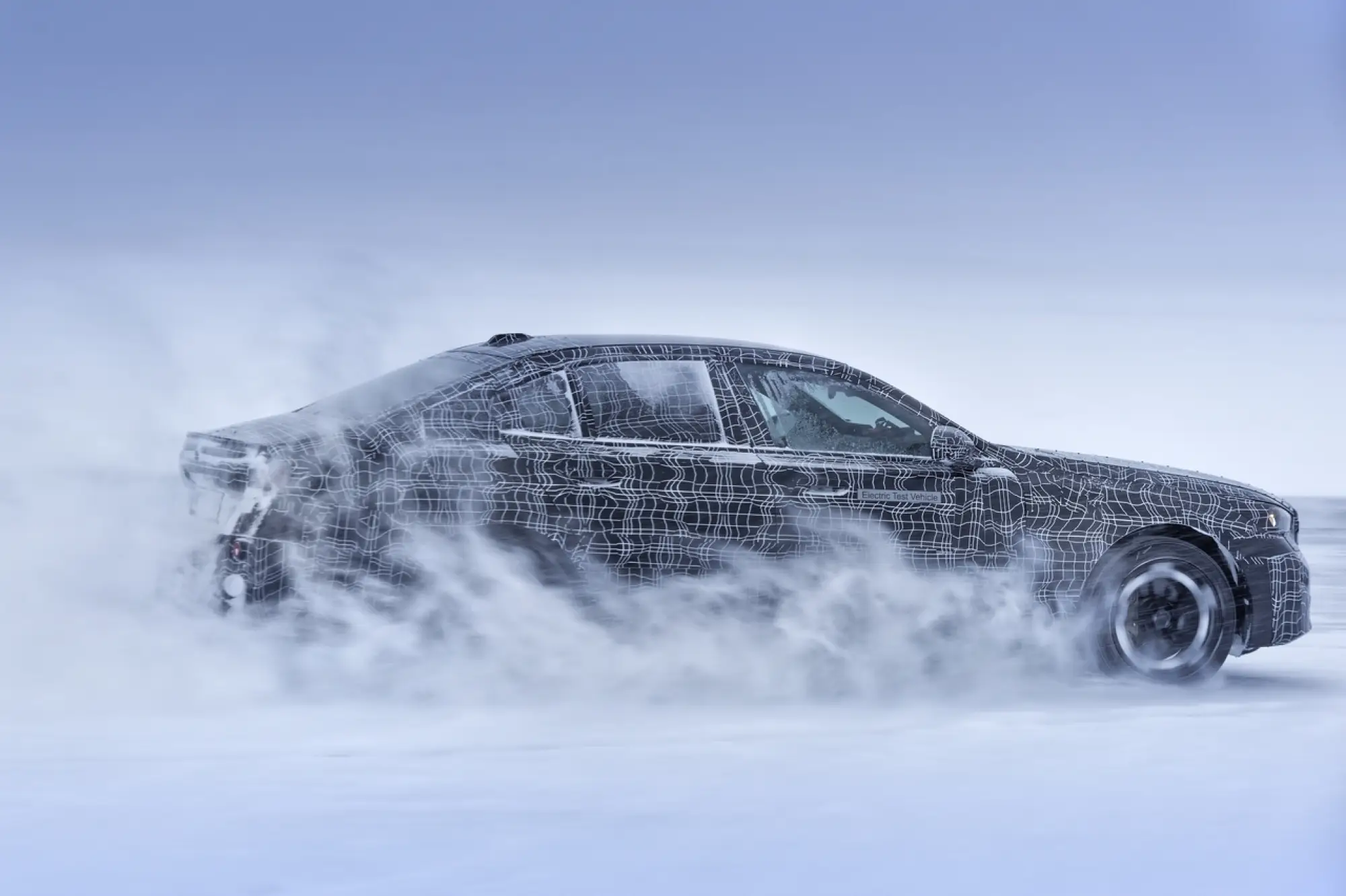 Nuova BMW i5 prototipi - Foto ufficiali - 53