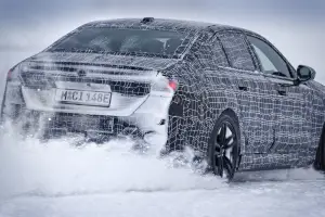 Nuova BMW i5 prototipi - Foto ufficiali - 59