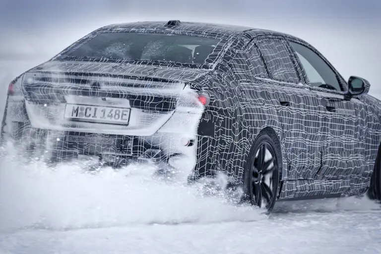 Nuova BMW i5 prototipi - Foto ufficiali - 59