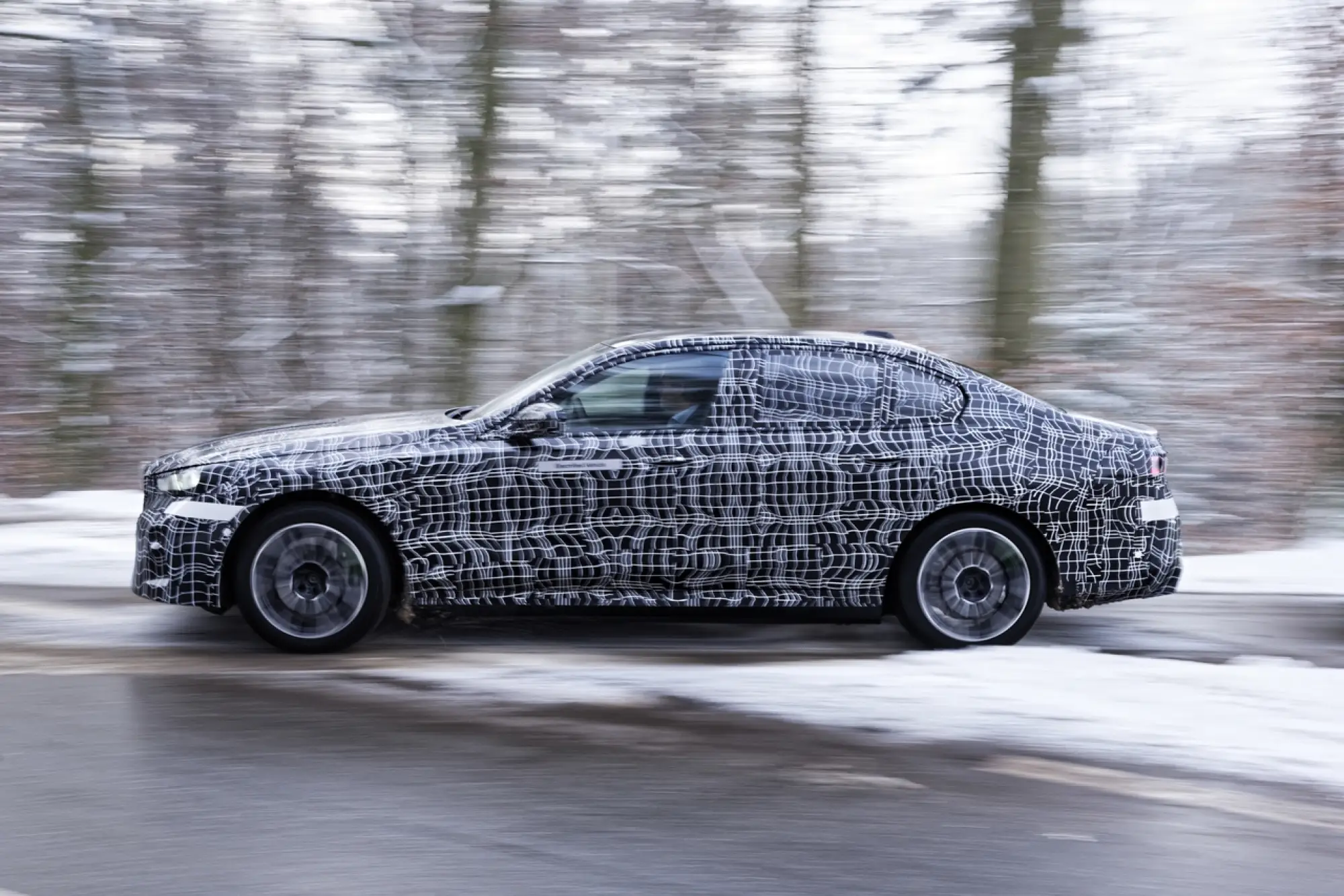 Nuova BMW i5 prototipi - Foto ufficiali - 65