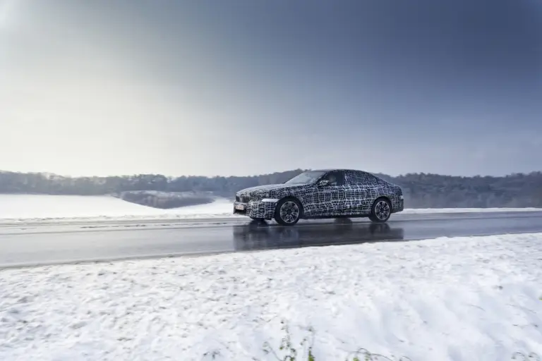 Nuova BMW i5 prototipi - Foto ufficiali - 67