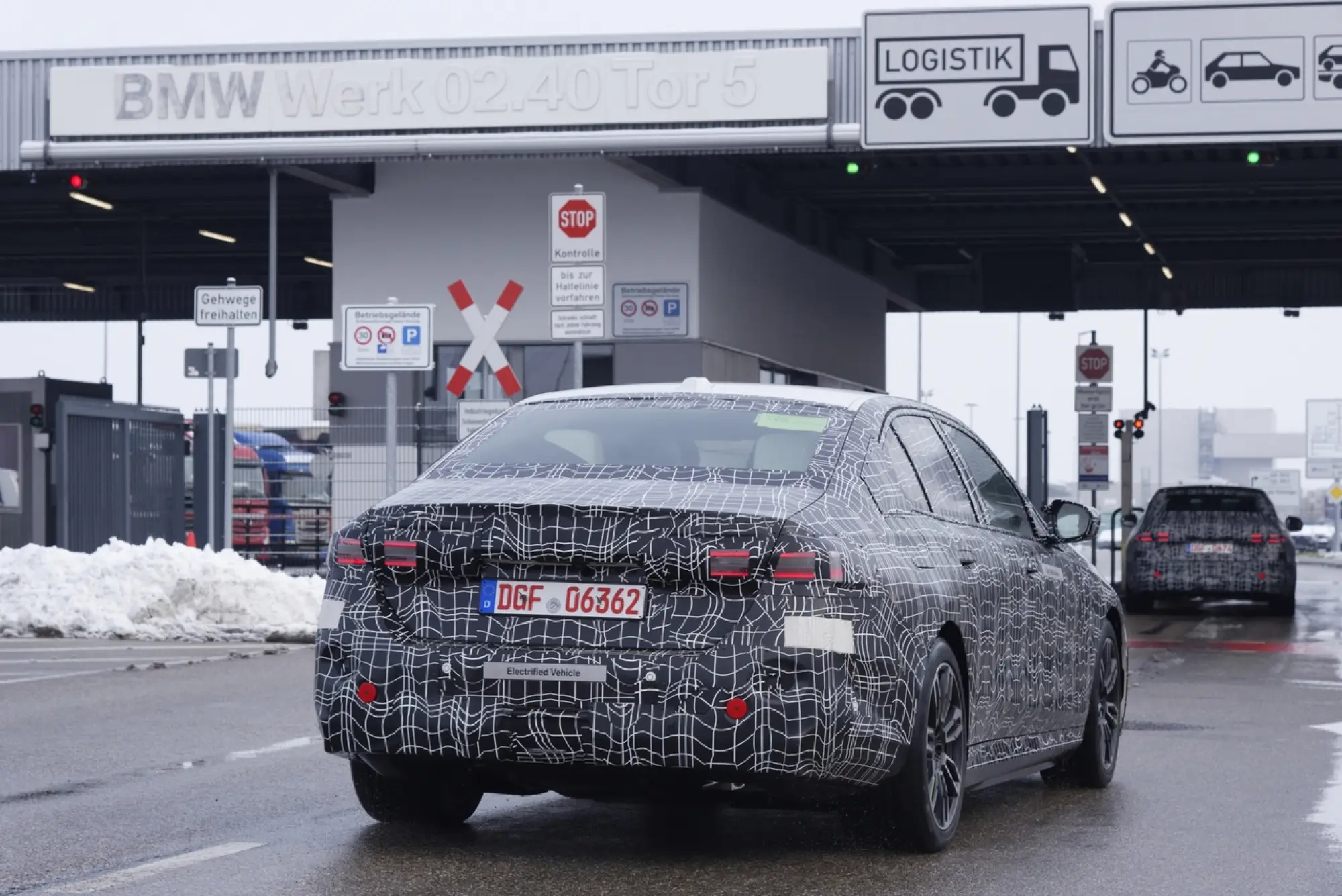Nuova BMW i5 prototipi - Foto ufficiali - 76