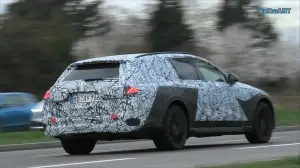 Mercedes Classe E All-Terrain e Wagon 2024 prototipi