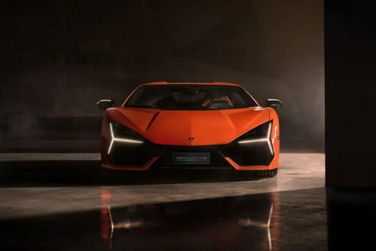 Lamborghini Revuelto - 44