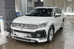 Volkswagen Tiguan 2024 - Foto Spia 31-03-2023