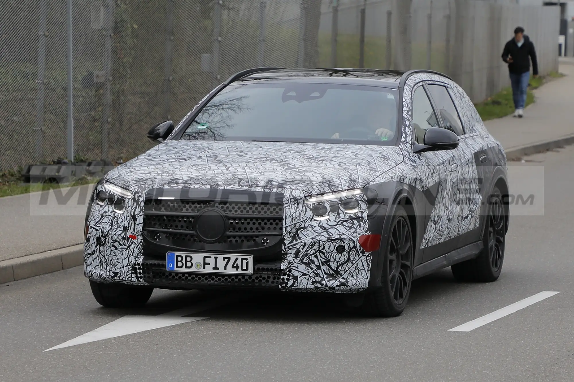 Mercedes Classe E All-Terrain 2024 - Foto Spia 01-04-2023 - 2