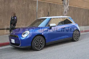 Mini Cooper SE 2024 - Foto Spia 04-04-2023