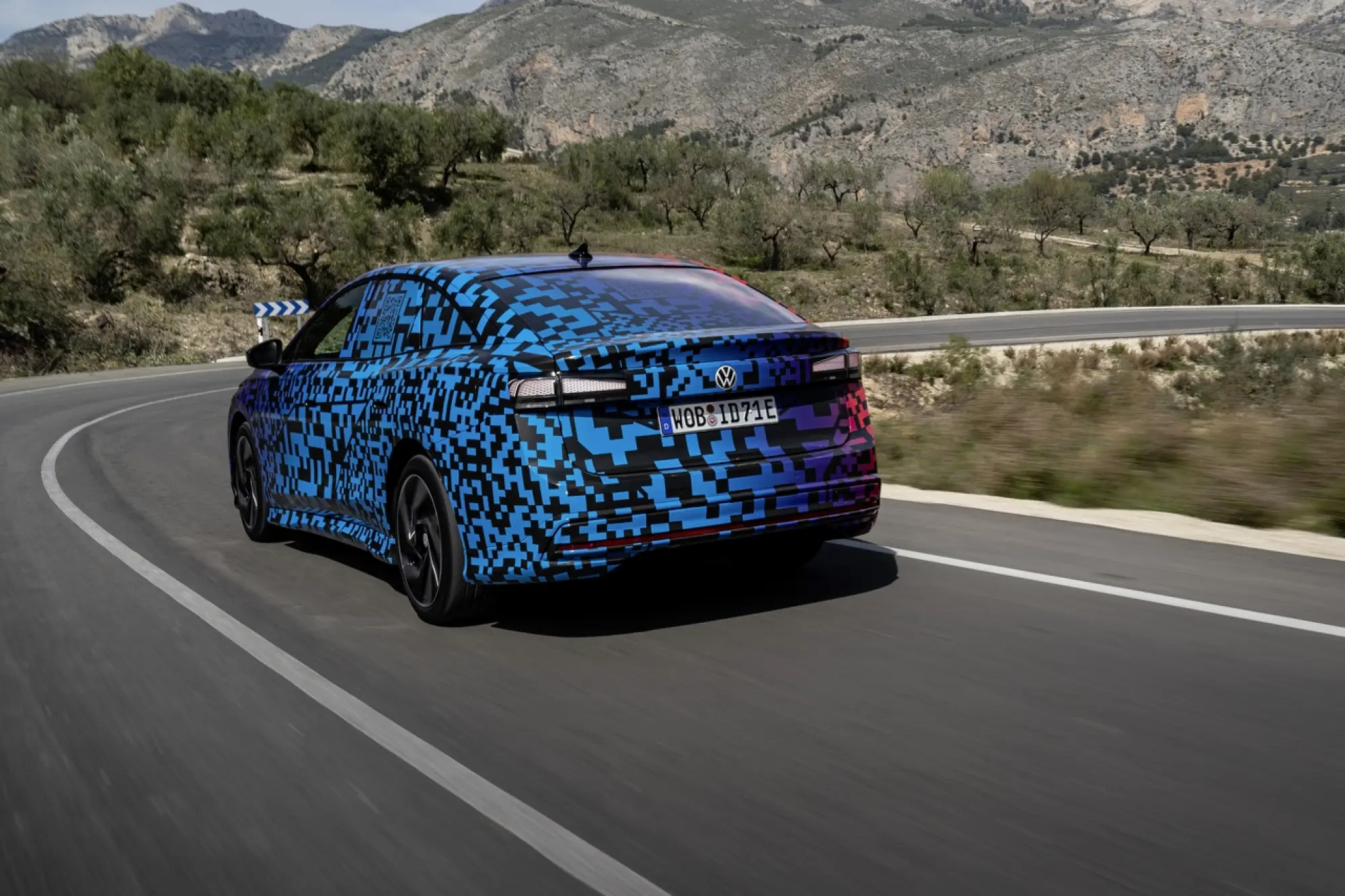 Volkswagen ID.7 prototipo ufficiale - 31