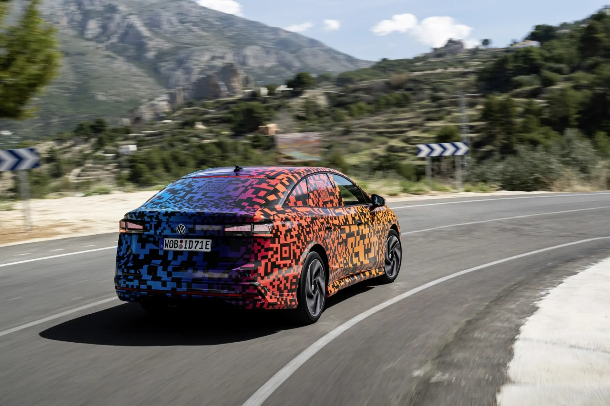 Volkswagen ID.7 prototipo ufficiale - 40