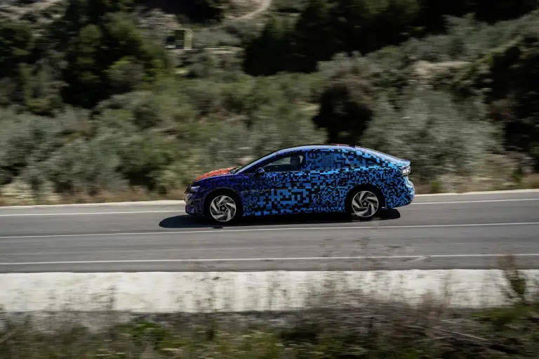 Volkswagen ID.7 prototipo ufficiale - 39