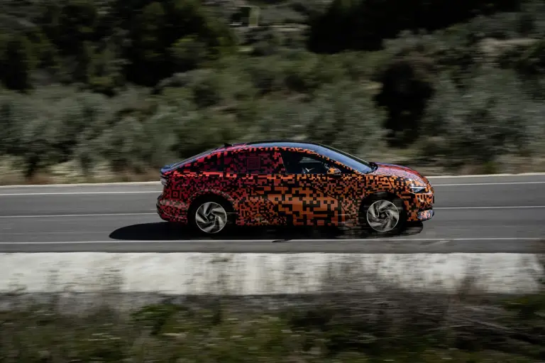 Volkswagen ID.7 prototipo ufficiale - 38