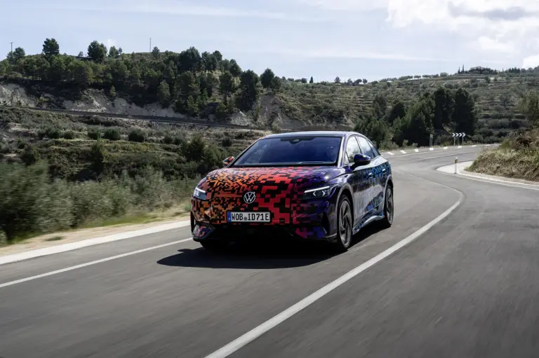 Volkswagen ID.7 prototipo ufficiale - 41