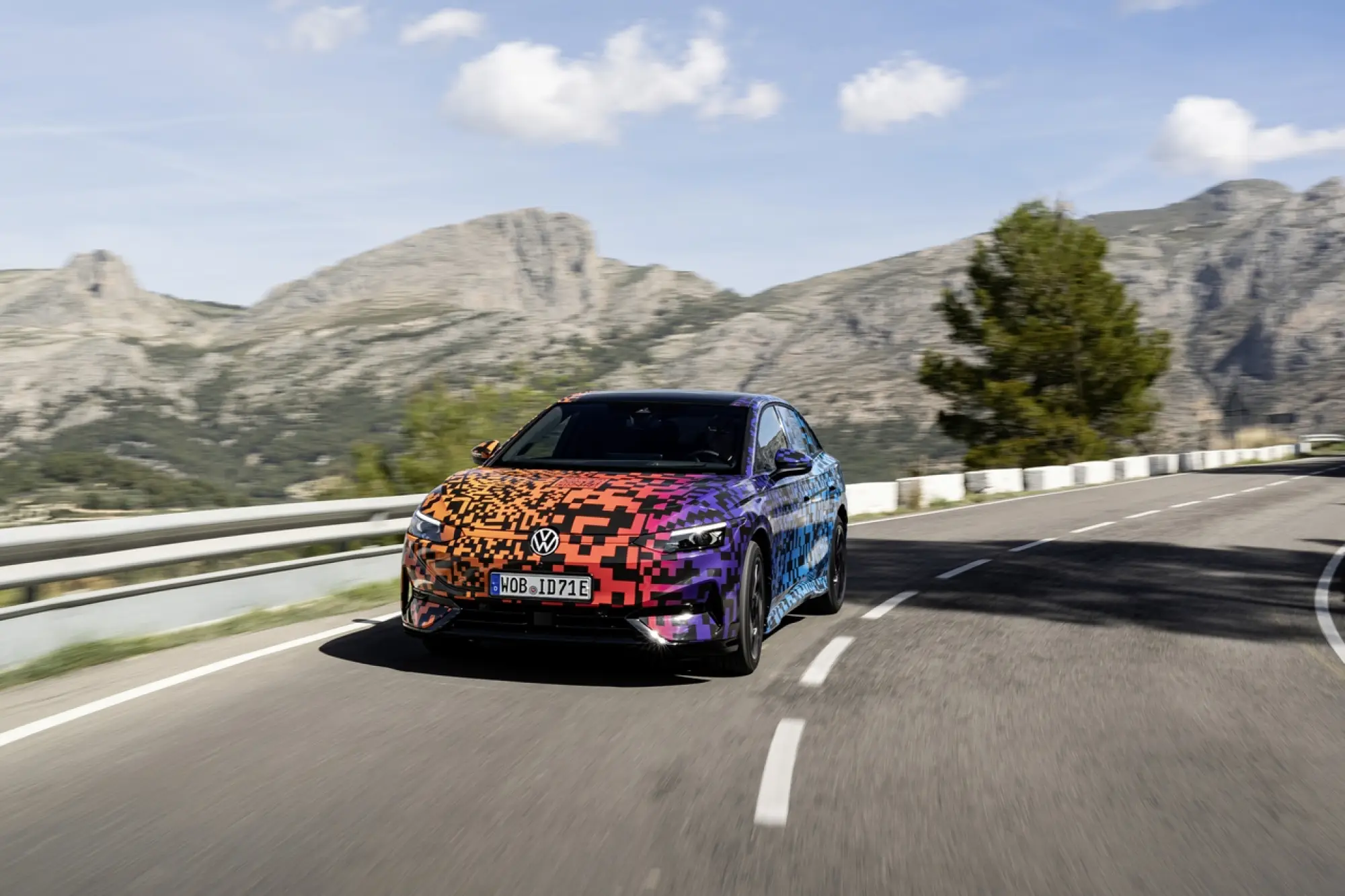 Volkswagen ID.7 prototipo ufficiale - 44