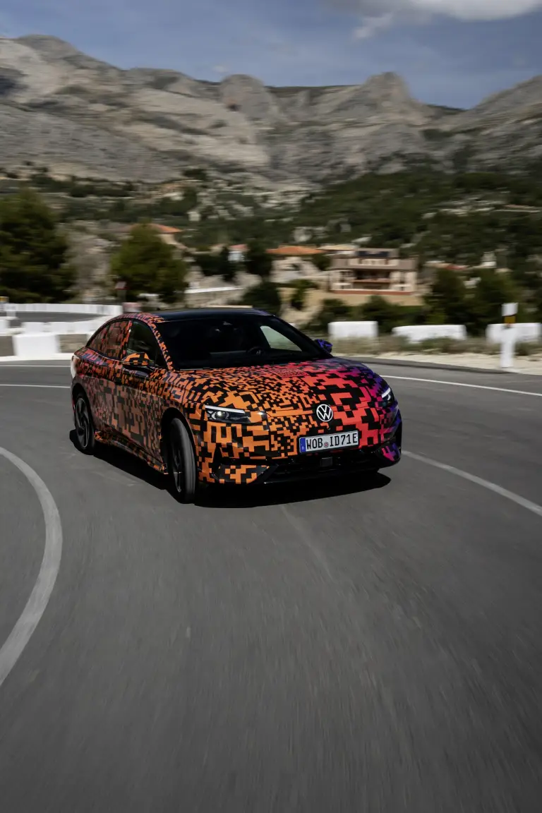 Volkswagen ID.7 prototipo ufficiale - 51
