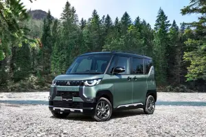 Mitsubishi Delica Mini - 11