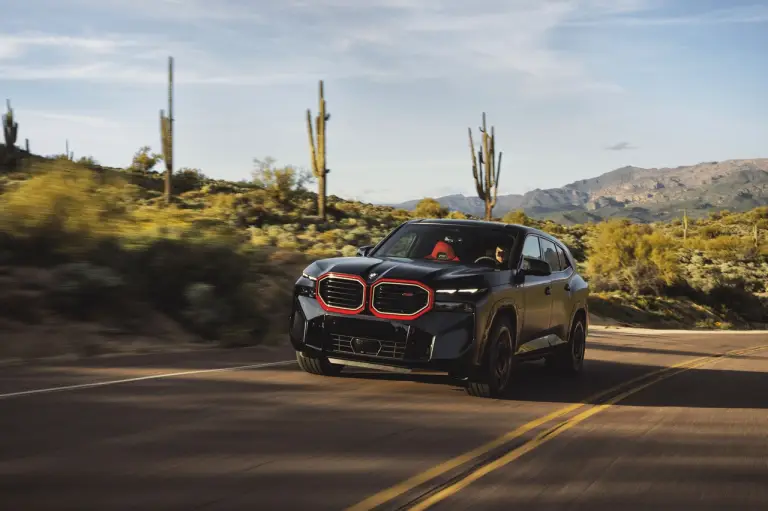 BMW XM Label Red - 8
