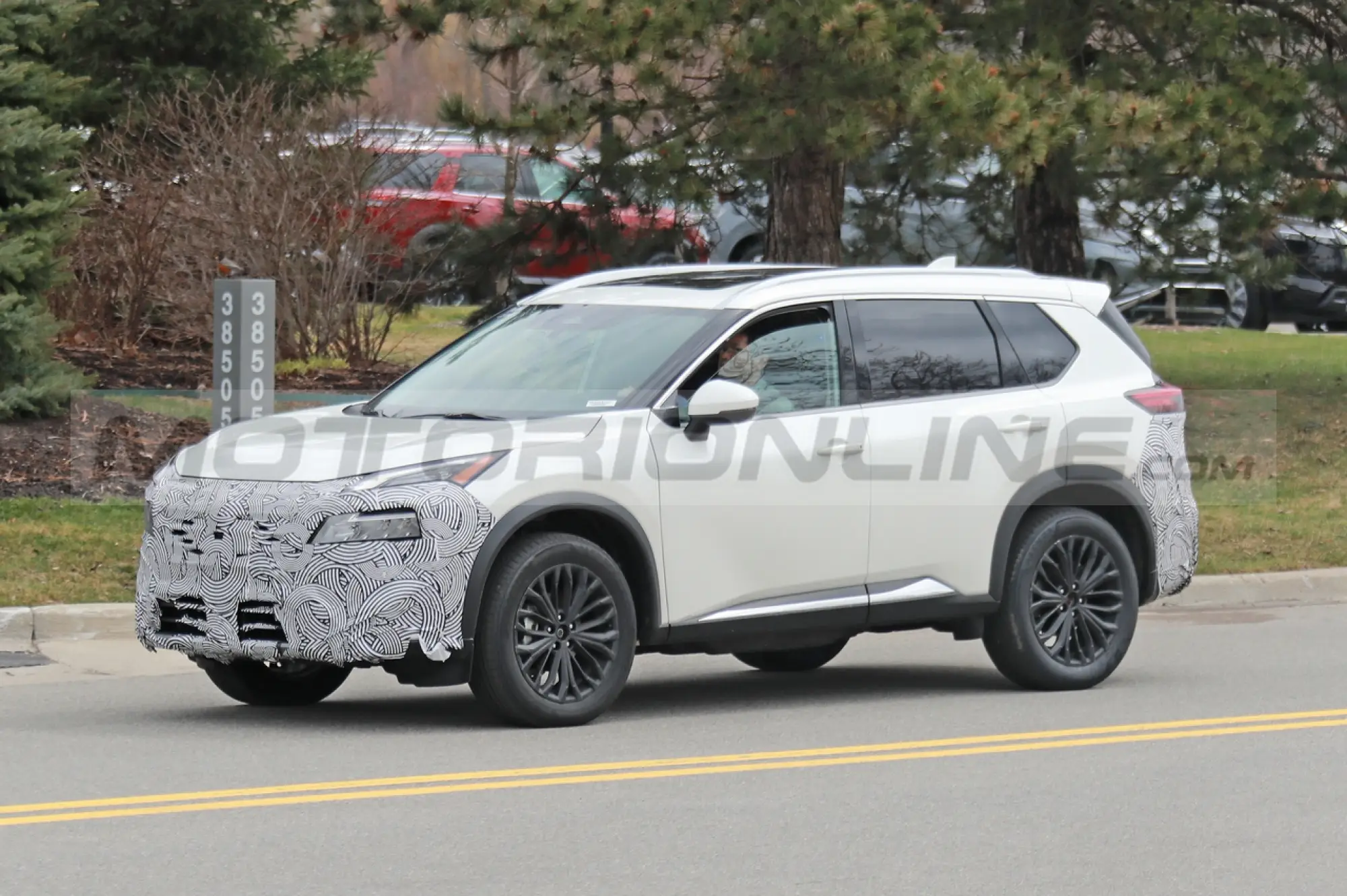 Nissan Rogue 2024 - Foto Spia 12-04-2023 - 2
