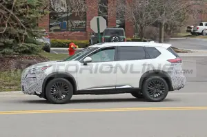 Nissan Rogue 2024 - Foto Spia 12-04-2023 - 6