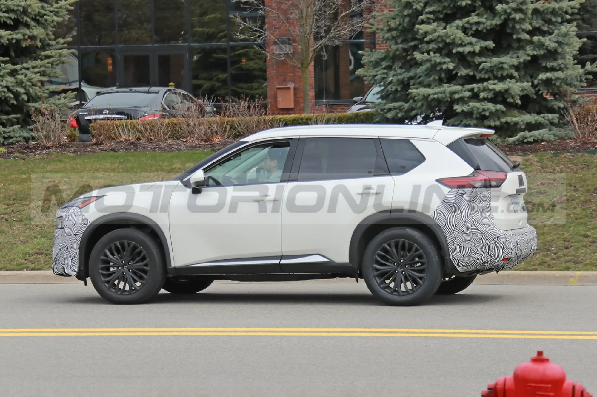 Nissan Rogue 2024 - Foto Spia 12-04-2023 - 10