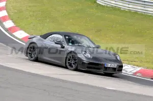 Porsche 911 Cabrio 2024 - Foto Spia 12-04-2023 - 2