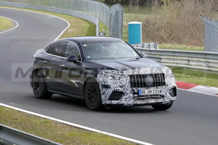 Mercedes-AMG GLC 63 Coupe 2024 - Foto Spia 12-04-2023 - 2
