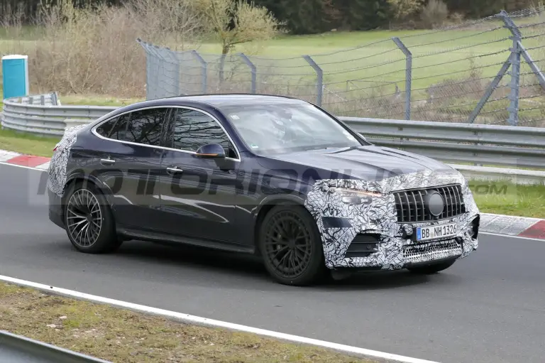 Mercedes-AMG GLC 63 Coupe 2024 - Foto Spia 12-04-2023 - 4