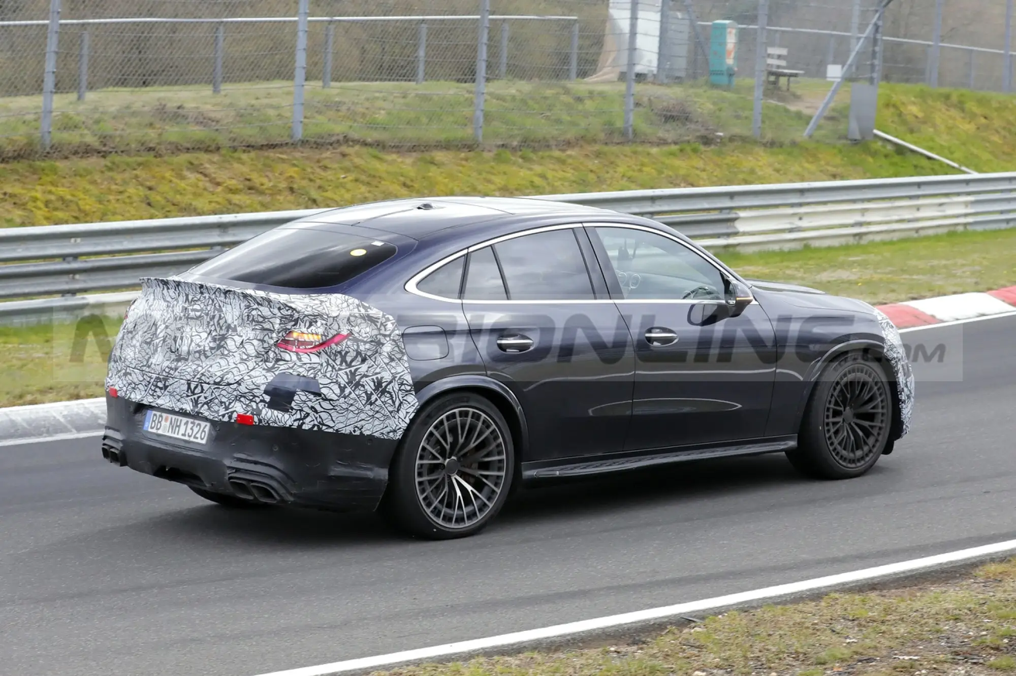 Mercedes-AMG GLC 63 Coupe 2024 - Foto Spia 12-04-2023 - 6
