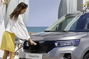 Nissan Townstar EV Passenger