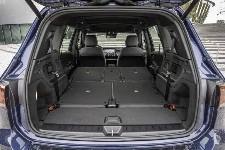 Mercedes EQB Tech Edition - 15